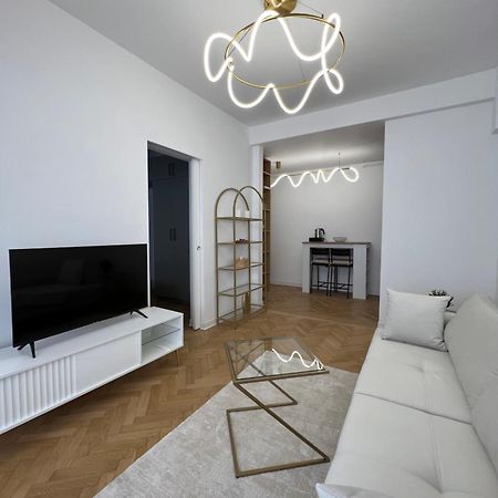 Bucharest City Center Apt Victoriei St Bucareste Exterior foto